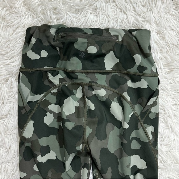Athleta Lightning Camo 7/8 Tight Leggings in SuperSonic Green Camo Size XS - Picture 7 of 10